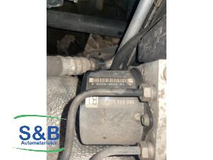 Gebruikte ABS Pomp Volkswagen Golf V (1K1) 1.4 16V Prijs € 65,00 Margeregeling aangeboden door Schaap & Bron