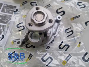 Nieuwe Koelvloeistof pomp Volkswagen Golf Prijs € 49,37 Inclusief btw aangeboden door Schaap & Bron