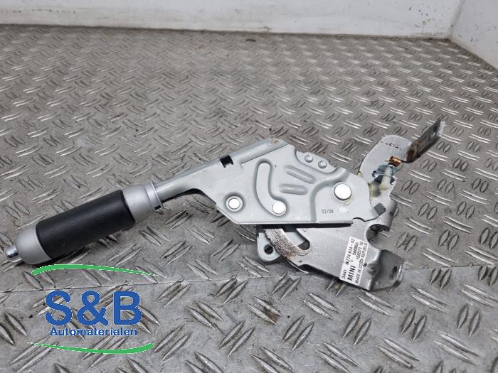 Gebruikte Handrem Mechaniek Mini Clubman (R55) 1.6 16V Cooper Prijs € 19,99 Margeregeling aangeboden door Schaap & Bron