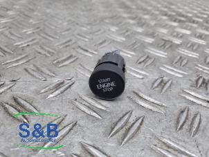 Gebruikte Start/Stop schakelaar Seat Leon (5FB) 1.4 TSI ACT 16V Prijs € 49,99 Margeregeling aangeboden door Schaap & Bron