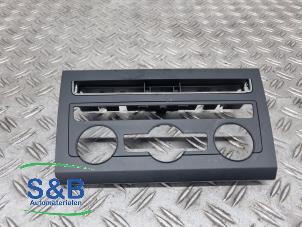 Gebruikte Dashboard deel Seat Ateca (5FPX) 1.4 TSI 16V 4Drive Prijs € 39,99 Margeregeling aangeboden door Schaap & Bron