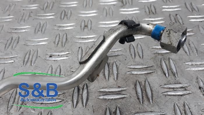 Oliedruk Leiding van een Audi A5 Cabrio (8F7) 3.0 TDI V6 24V 2013