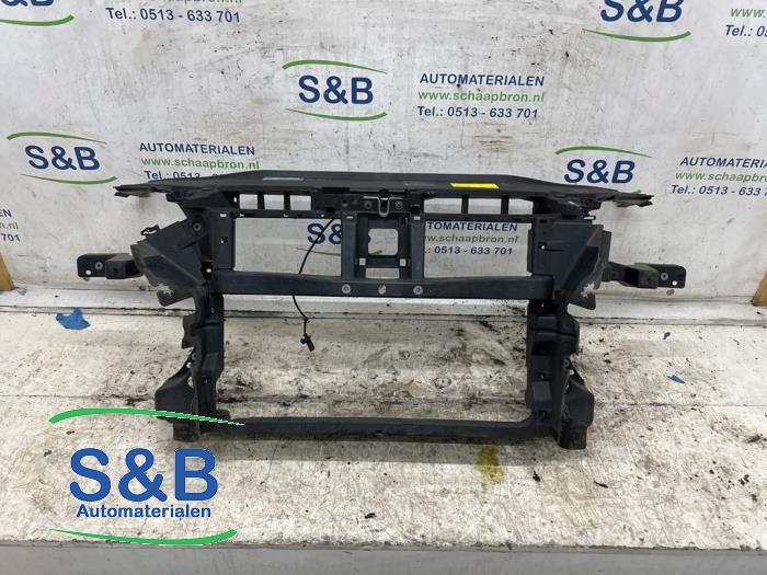 Gebruikte Frontpaneel Volkswagen Passat Variant (3C5) 2.0 FSI 16V Prijs € 65,00 Margeregeling aangeboden door Schaap & Bron