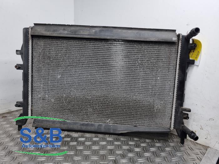 Gebruikte Radiateur Volkswagen Golf VI Variant (AJ5/1KA) 1.4 TSI 122 16V Prijs € 39,99 Margeregeling aangeboden door Schaap & Bron