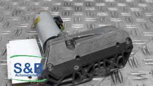 Gebruikte Stoelmotor Volkswagen Phaeton (3D) 3.2 V6 30V Prijs € 45,00 Margeregeling aangeboden door Schaap & Bron