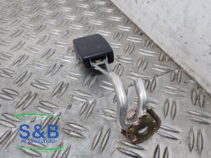 Gebruikte Veiligheidsgordel Insteek rechts-achter Volkswagen Phaeton (3D) 3.2 V6 30V Prijs € 14,99 Margeregeling aangeboden door Schaap & Bron