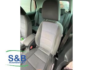 Gebruikte Stoel links Volkswagen Golf VI (5K1) 1.2 TSI Prijs € 125,00 Margeregeling aangeboden door Schaap & Bron