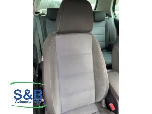 Gebruikte Stoel rechts Volkswagen Golf VI (5K1) 1.2 TSI Prijs € 125,00 Margeregeling aangeboden door Schaap & Bron