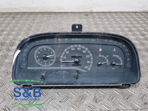 Gebruikte Cockpit Renault Trafic I (TXW) 2.2 Kat. Prijs € 149,99 Margeregeling aangeboden door Schaap & Bron