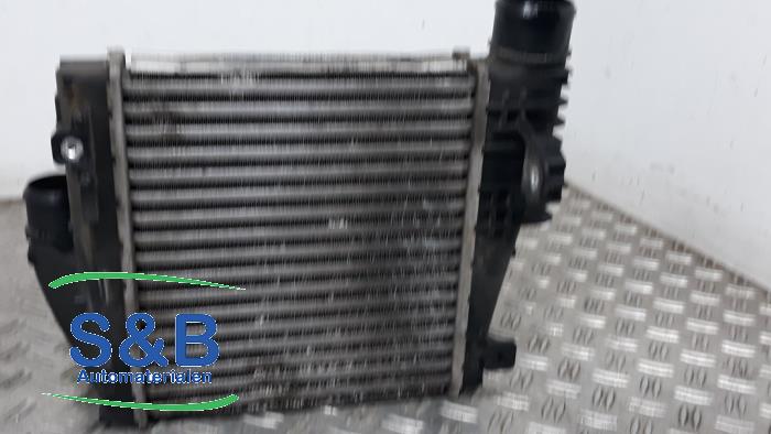 Gebruikte Intercooler Peugeot 308 SW (L4/L9/LC/LJ/LR) 1.6 BlueHDi 120 Prijs € 45,00 Margeregeling aangeboden door Schaap & Bron