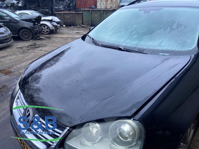 Motorkap van een Volkswagen Golf V Variant (1K5) 1.4 TSI 140 16V 2008