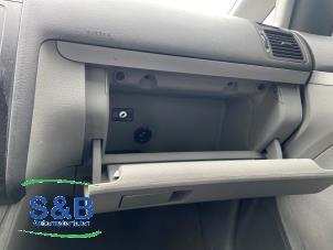 Gebruikte Dashboardkastje Volkswagen Touran (1T1/T2) 1.6 FSI 16V Prijs € 29,99 Margeregeling aangeboden door Schaap & Bron