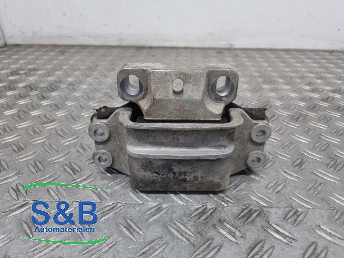 Gebruikte Versnellingsbak Steun Audi TT Roadster (8J9) 1.8 TFSI 16V Prijs € 45,00 Margeregeling aangeboden door Schaap & Bron