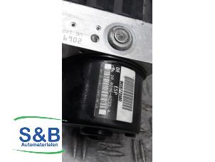 Gebruikte ABS Pomp Citroen C5 II Berline (RC) 2.0 HDiF 16V Prijs € 70,00 Margeregeling aangeboden door Schaap & Bron