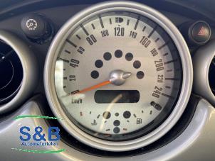 Gebruikte Cockpit BMW Mini One/Cooper (R50) 1.6 16V One Prijs € 69,99 Margeregeling aangeboden door Schaap & Bron