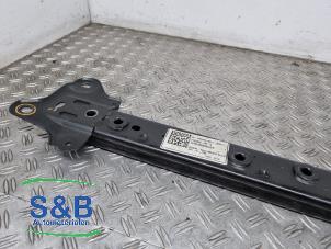 Gebruikte Dwarsbalk frontdeel Tesla Model 3 Standard RWD Plus, Long Range RWD Prijs € 109,99 Margeregeling aangeboden door Schaap & Bron