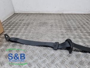 Gebruikte Veiligheidsgordel rechts-achter Volkswagen Touran (5T1) 1.8 TSI Prijs € 199,99 Margeregeling aangeboden door Schaap & Bron