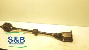 Gebruikte Homokineetas rechts-voor Volkswagen Golf VII (AUA) 1.0 TSI 12V Prijs € 155,00 Margeregeling aangeboden door Schaap & Bron