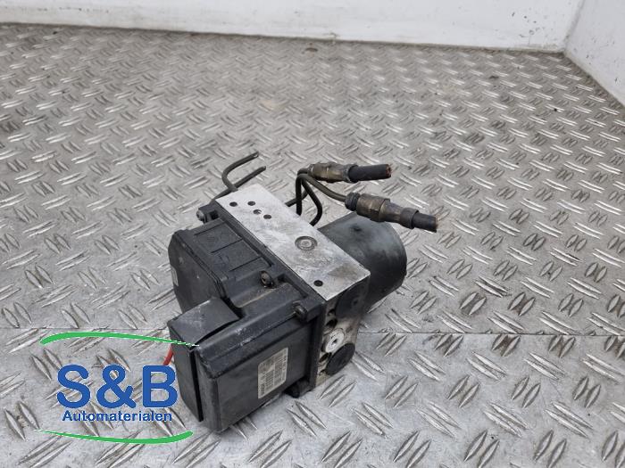 Gebruikte ABS Pomp BMW 5 serie (E39) 530d 24V Prijs € 249,99 Margeregeling aangeboden door Schaap & Bron