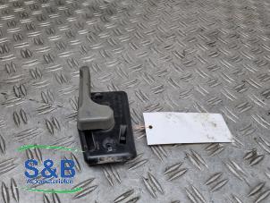 Gebruikte Handgreep Achterklep Volkswagen Crafter 2.0 TDI Prijs € 14,99 Margeregeling aangeboden door Schaap & Bron