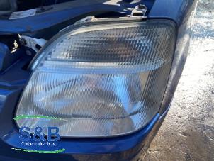 Gebruikte Linker Koplamp Opel Agila (A) 1.2 16V Prijs € 20,00 Margeregeling aangeboden door Schaap & Bron
