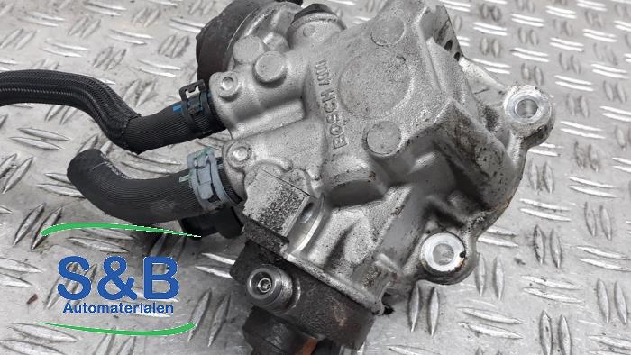 Gebruikte Hogedrukpomp Audi A4 (B8) 3.0 TDI V6 24V Prijs € 350,00 Margeregeling aangeboden door Schaap & Bron