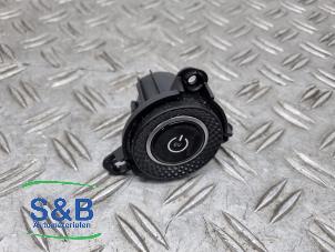 Gebruikte Start/Stop schakelaar Kia Niro II (SG2) e-Niro 64.8 kWh Prijs € 64,99 Margeregeling aangeboden door Schaap & Bron