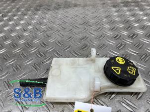 Gebruikte Remvloeistof reservoir Ford Kuga II (DM2) 1.5 EcoBoost 16V 150 Prijs € 25,00 Margeregeling aangeboden door Schaap & Bron