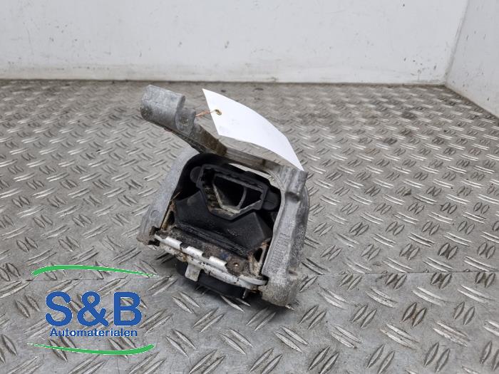 Gebruikte Motorsteun Volkswagen Golf VII (AUA) 1.4 TSI 16V Prijs € 19,99 Margeregeling aangeboden door Schaap & Bron