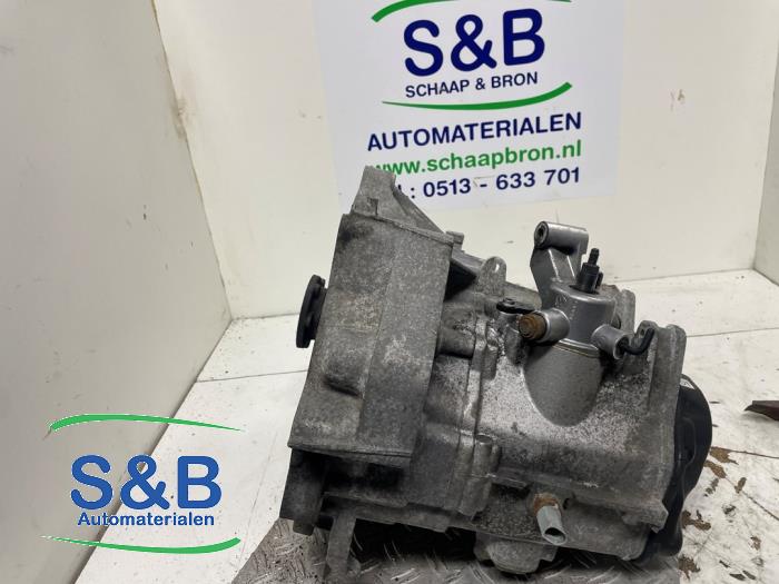 Gebruikte Versnellingsbak Volkswagen Golf V (1K1) 1.4 16V Prijs € 350,00 Margeregeling aangeboden door Schaap & Bron