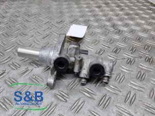 Gebruikte Hoofdremcilinder Volkswagen Passat Variant (365) 2.0 TDI 16V 140 Prijs € 19,99 Margeregeling aangeboden door Schaap & Bron