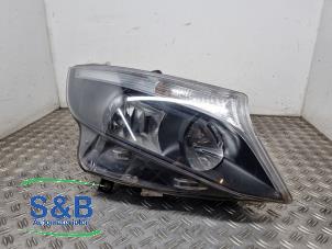 Gebruikte Koplamp rechts Mercedes Vito (447.6) 1.6 111 CDI 16V Prijs € 165,00 Margeregeling aangeboden door Schaap & Bron