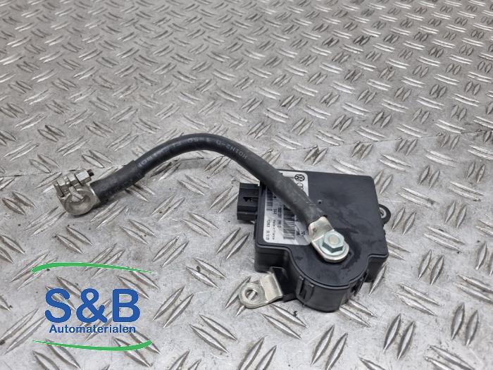 Gebruikte Accu controle module Audi A8 (D3) 6.0 W12 48V Lang Quattro Prijs € 79,99 Margeregeling aangeboden door Schaap & Bron