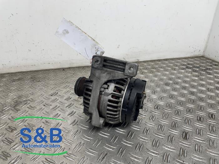 Dynamo van een Volvo S80 (TR/TS) 2.4 D 20V 2004