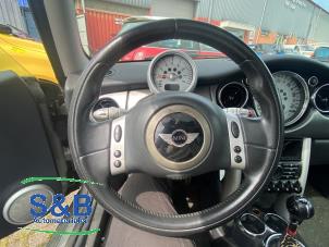 Gebruikte Stuurwiel Mini Mini Cooper S (R53) 1.6 16V Prijs € 75,00 Margeregeling aangeboden door Schaap & Bron