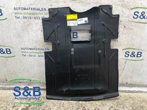 Gebruikte Motor Beschermplaat Mercedes 200 - 500 Prijs € 24,20 Inclusief btw aangeboden door Schaap & Bron