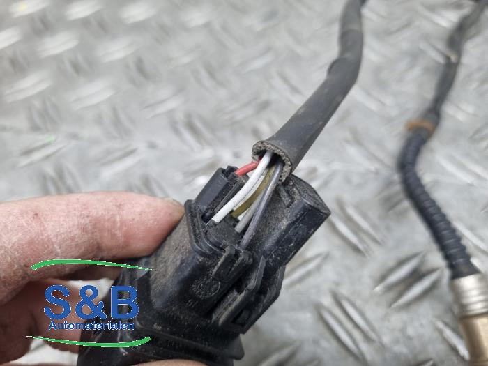 Lambda Sonde van een Audi A8 (D3) 6.0 W12 48V Lang Quattro 2005