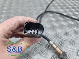 Lambda Sonde van een Audi A8 (D3) 6.0 W12 48V Lang Quattro 2005