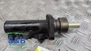 Gebruikte Hoofdremcilinder Volkswagen Transporter T4 2.4 D Prijs € 19,99 Margeregeling aangeboden door Schaap & Bron