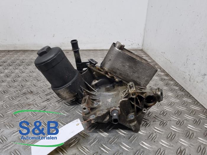 Gebruikte Oliefilterhouder Audi A8 (D3) 6.0 W12 48V Quattro Prijs € 199,99 Margeregeling aangeboden door Schaap & Bron