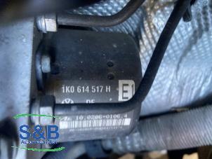 Gebruikte ABS Pomp Volkswagen Touran (1T1/T2) 2.0 FSI 16V Prijs € 40,00 Margeregeling aangeboden door Schaap & Bron
