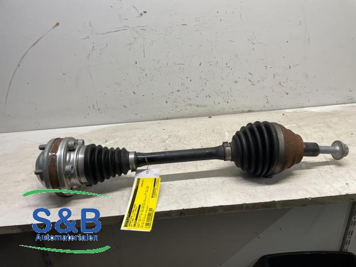 Gebruikte Aandrijfas links-voor Volkswagen Golf VII (AUA) 1.4 TSI 16V Prijs € 125,00 Margeregeling aangeboden door Schaap & Bron