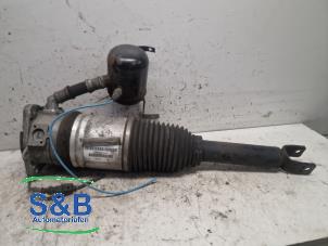 Gebruikte Luchtbalg Audi A8 (D3) 6.0 W12 48V Quattro Prijs € 225,00 Margeregeling aangeboden door Schaap & Bron