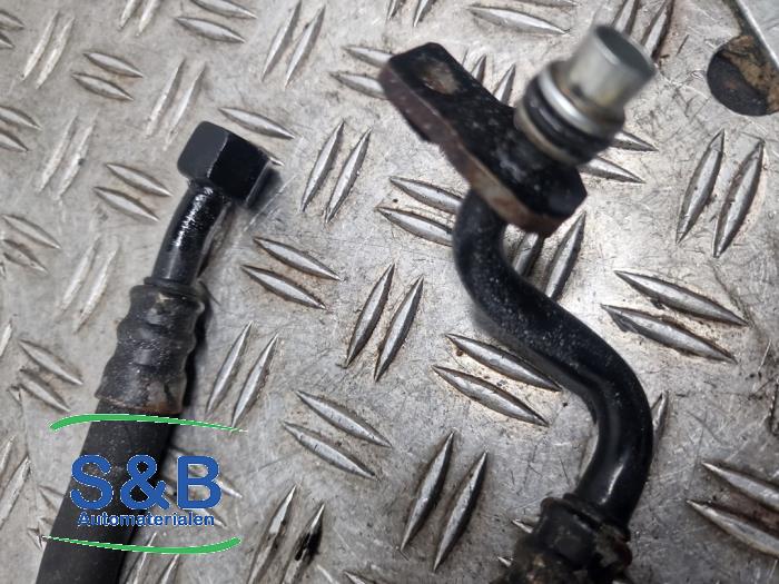 Oliedruk Leiding van een Volkswagen Transporter T5 2.5 TDi 4Motion 2009