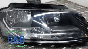 Gebruikte Koplamp rechts Audi A3 (8P1) 1.2 TFSI Prijs € 100,00 Margeregeling aangeboden door Schaap & Bron