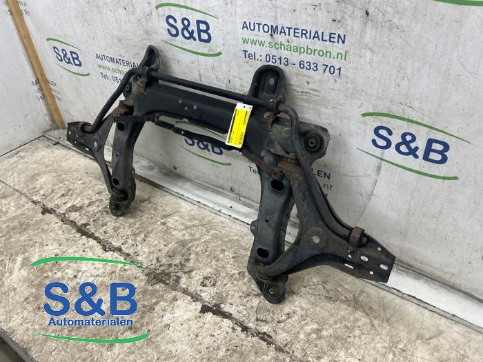 Subframe van een Audi 80 (B3) 1.6 1989