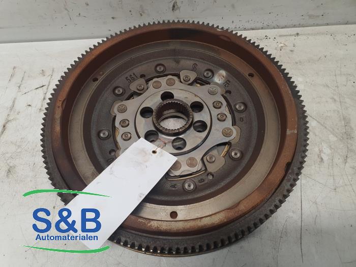 Gebruikte Dubbele massa vliegwiel Volkswagen Transporter/Caravelle T5 2.0 TDI DRF 4Motion Prijs € 130,00 Margeregeling aangeboden door Schaap & Bron