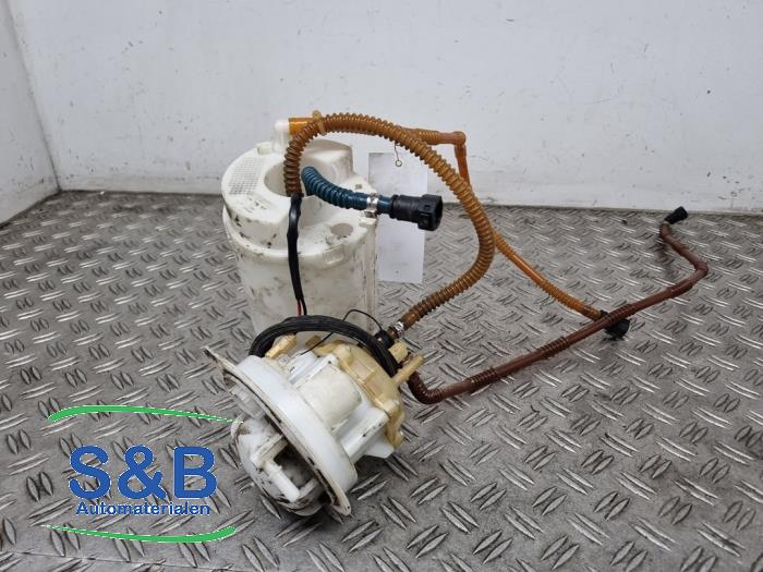 Gebruikte Tank element Pomp Volkswagen Touareg (7LA/7L6) 3.2 V6 24V Prijs € 199,99 Margeregeling aangeboden door Schaap & Bron