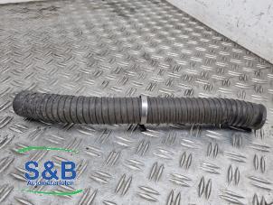 Gebruikte Luchtgeleider Volkswagen Polo III (6N1) 1.4i 60 Prijs € 19,99 Margeregeling aangeboden door Schaap & Bron