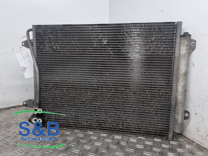 Gebruikte Airco Condensor Volkswagen Passat (3C2) 1.4 TSI 16V Prijs € 60,00 Margeregeling aangeboden door Schaap & Bron